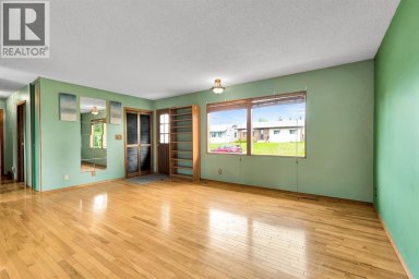 4127 Maryvale Road NE Calgary Alberta photo 6