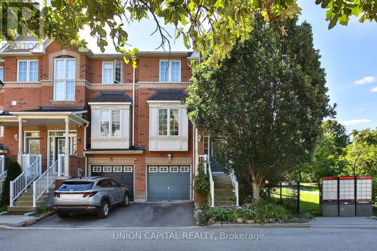 60 WILKIE LANE, Ajax (South East), Ontario, L1S7S5