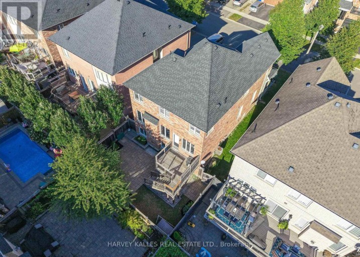 66 HORSEDREAMER LANE, Whitchurch-Stouffville (Stouffville), Ontario, L4A0K7