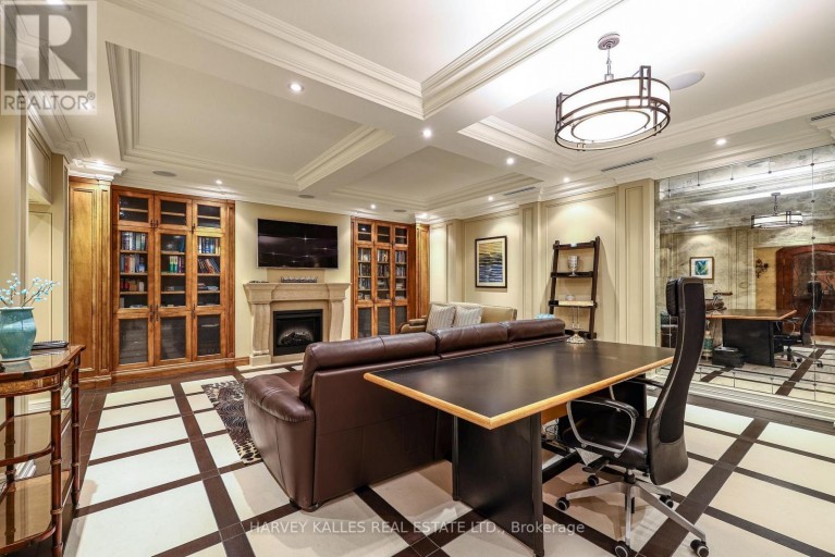 43 THORNBANK ROAD, Vaughan (Uplands), Ontario, L4J2A1