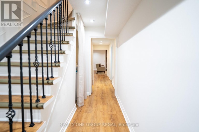 78 BAYWOOD COURT, Markham (Royal Orchard), Ontario, L3T5W3