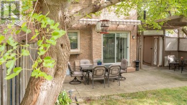 78 BAYWOOD COURT Markham (Royal Orchard) Ontario photo 27