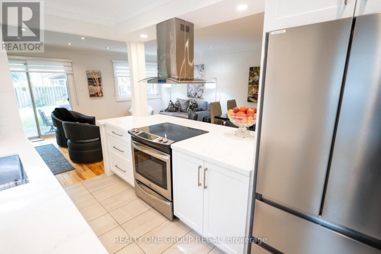 78 BAYWOOD COURT, Markham (Royal Orchard), Ontario, L3T5W3