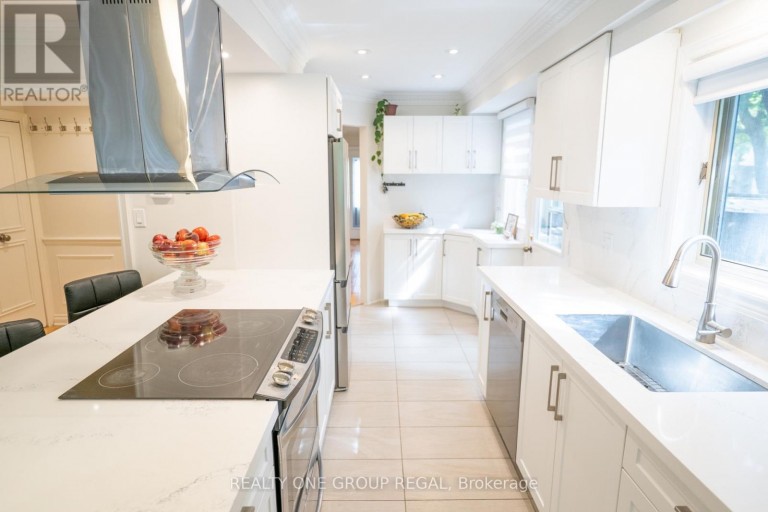 78 BAYWOOD COURT, Markham (Royal Orchard), Ontario, L3T5W3