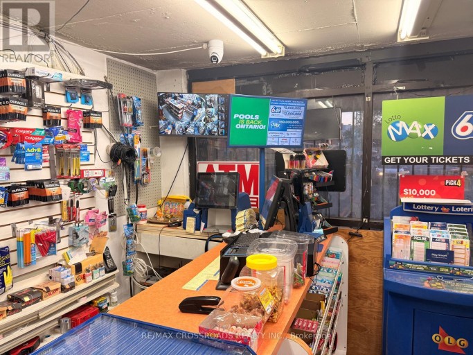 2247 HURONTARIO STREET, Mississauga (Cooksville), Ontario, L5A2G2