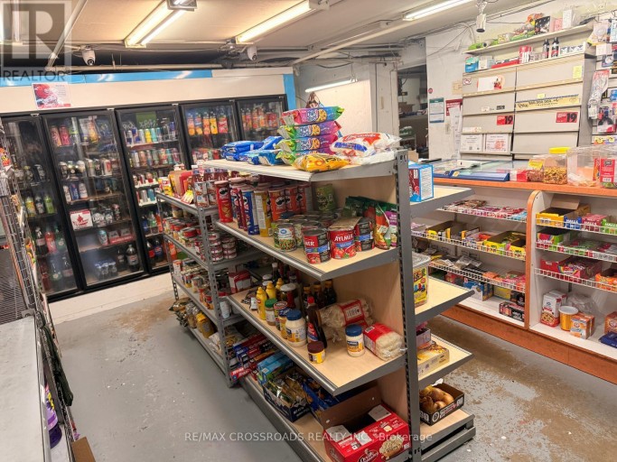 2247 HURONTARIO STREET, Mississauga (Cooksville), Ontario, L5A2G2