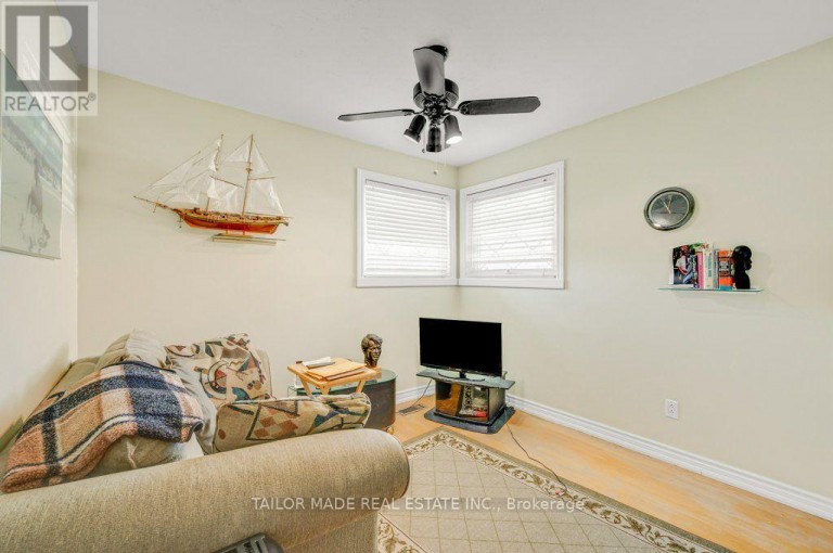 22 GREYSTONE CRESCENT, Brampton (Brampton South), Ontario, L6Y2B3