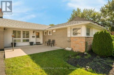 22 GREYSTONE CRESCENT Brampton (Brampton South) Ontario photo 2