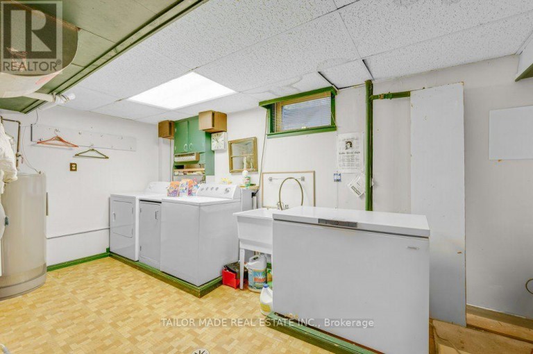 22 GREYSTONE CRESCENT, Brampton (Brampton South), Ontario, L6Y2B3