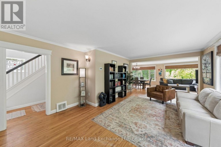 836 VICTORIA STREET, Midland, Ontario, L4R1B6