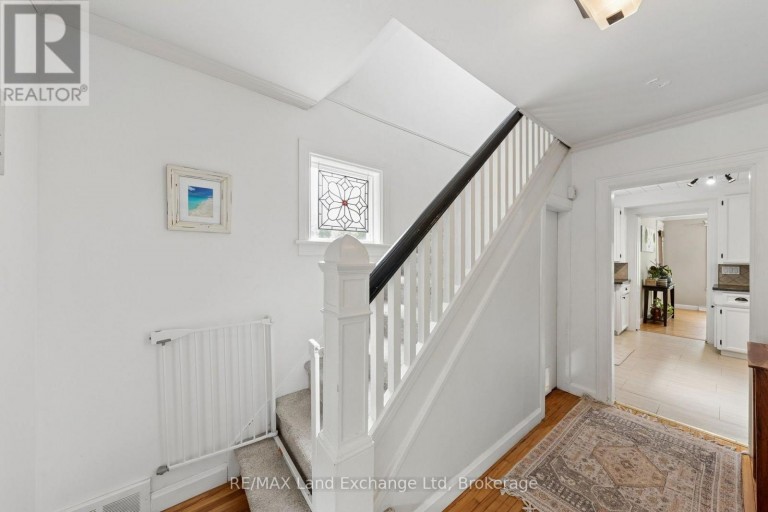 836 VICTORIA STREET, Midland, Ontario, L4R1B6