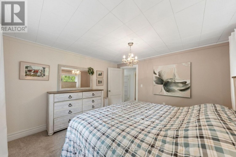 836 VICTORIA STREET, Midland, Ontario, L4R1B6