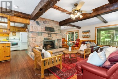 1089 LUTES LANE Algonquin Highlands (McClintock) Ontario photo 33
