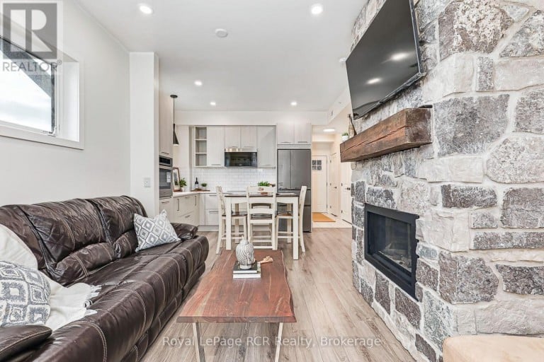 401 - 20 BECKWITH LANE, Blue Mountains, Ontario, L9Y3B6