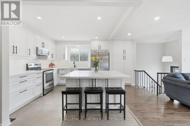2328 MALCOLM CRESCENT, Burlington (Brant Hills), Ontario, L7P4H4