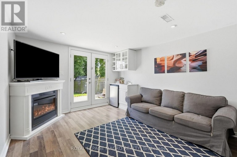 2328 MALCOLM CRESCENT, Burlington (Brant Hills), Ontario, L7P4H4