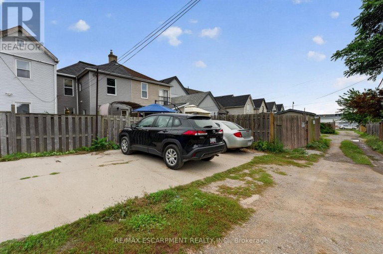 29 SHAW STREET, Hamilton (Industrial Sector), Ontario, L8L3P2