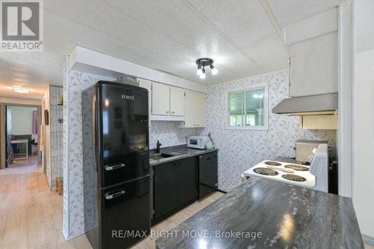 14 MUIR DRIVE, Oro-Medonte, Ontario, L3V0P9