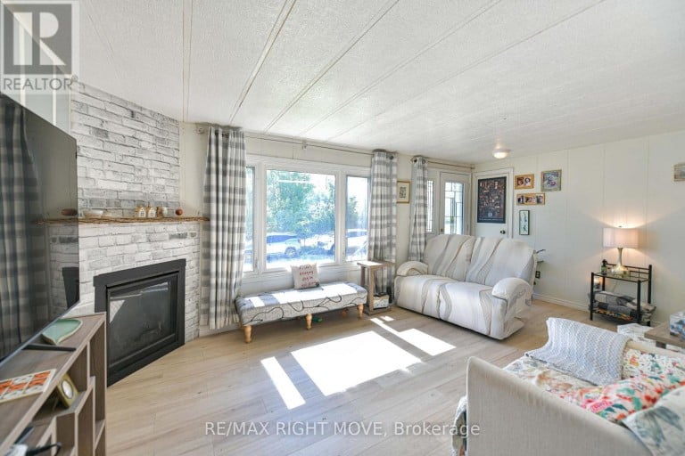 14 MUIR DRIVE, Oro-Medonte, Ontario, L3V0P9