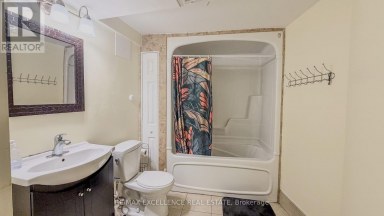 303 HICKORY CIRCLE Oakville (WC Wedgewood Creek) Ontario photo 30
