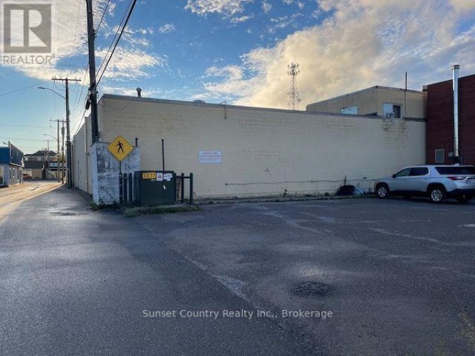 34 WHYTE AVENUE, Dryden (Downtown), Ontario, P8N1Z3