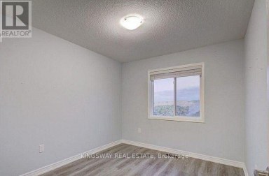 16 BRADBURY ROAD W Hamilton (Stoney Creek Mountain) Ontario photo 4