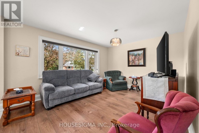 309 BALDWIN STREET, Oshawa (Donevan), Ontario, L1H6H5