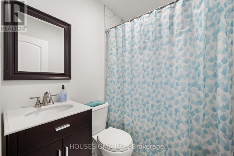 309 BALDWIN STREET, Oshawa (Donevan), Ontario, L1H6H5