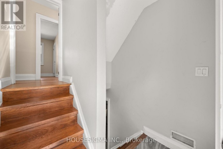 309 BALDWIN STREET, Oshawa (Donevan), Ontario, L1H6H5