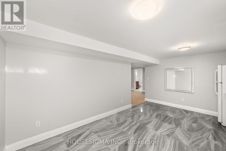 309 BALDWIN STREET, Oshawa (Donevan), Ontario, L1H6H5