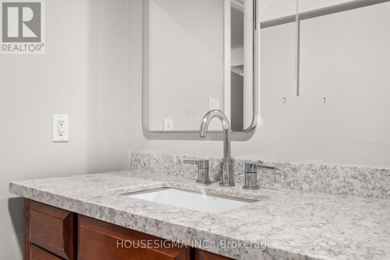 309 BALDWIN STREET, Oshawa (Donevan), Ontario, L1H6H5