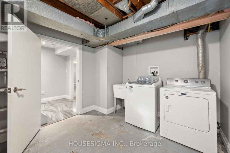309 BALDWIN STREET, Oshawa (Donevan), Ontario, L1H6H5