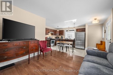 309 BALDWIN STREET Oshawa (Donevan) Ontario photo 9