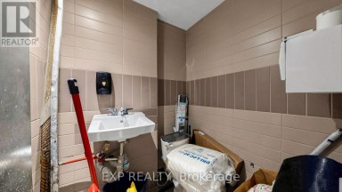 8 - 12960 YONGE STREET Richmond Hill (Oak Ridges) Ontario photo 12