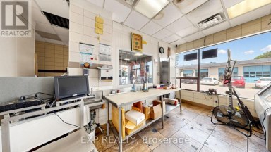 8 - 12960 YONGE STREET Richmond Hill (Oak Ridges) Ontario photo 7