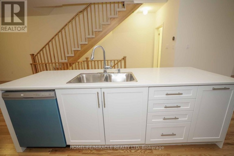 1561 GREEN ROAD, Clarington (Bowmanville), Ontario, L1C7E5