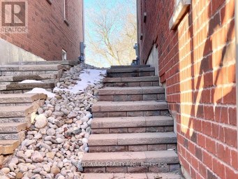 BSMT - 9 WILEY AVENUE Richmond Hill (Westbrook) Ontario photo 2