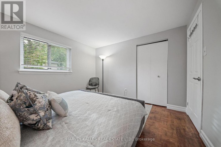 221 SNOWSHOE CRESCENT, Markham (German Mills), Ontario, L3T4N2
