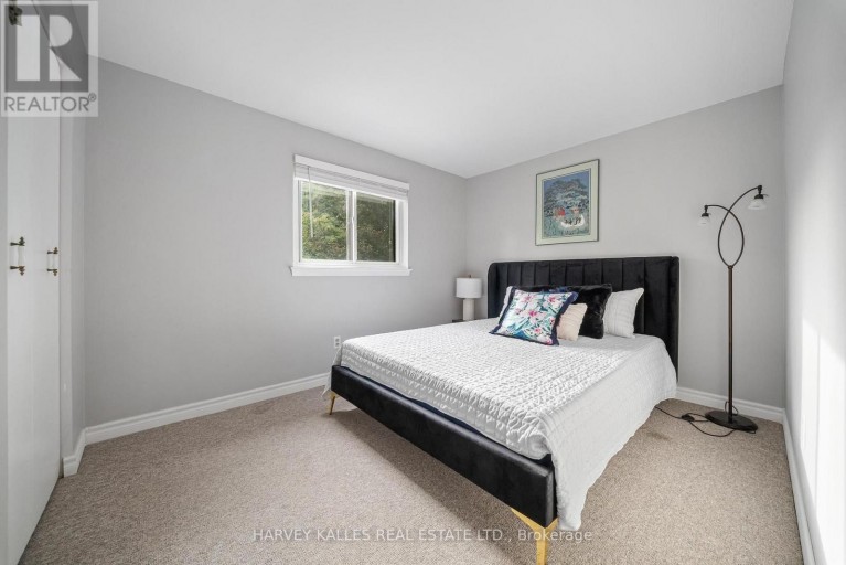 221 SNOWSHOE CRESCENT, Markham (German Mills), Ontario, L3T4N2