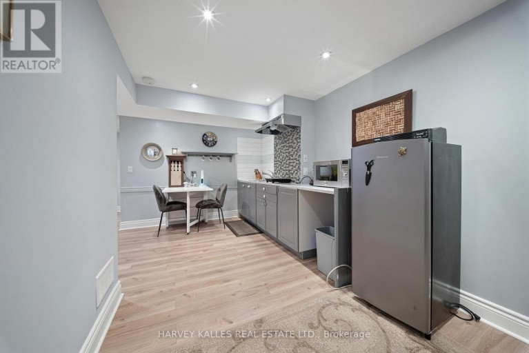 221 SNOWSHOE CRESCENT, Markham (German Mills), Ontario, L3T4N2