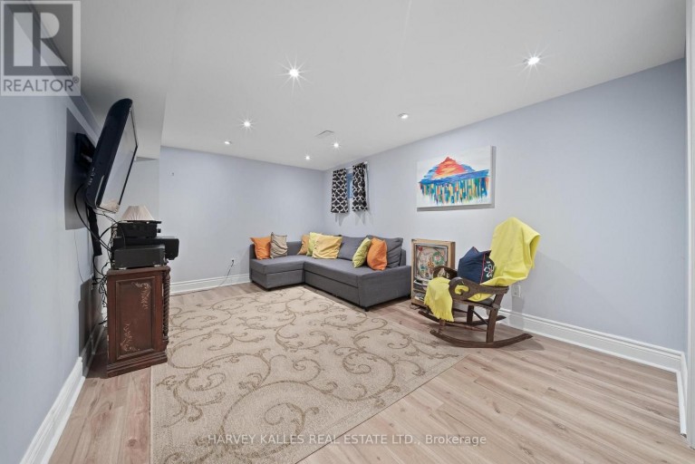 221 SNOWSHOE CRESCENT, Markham (German Mills), Ontario, L3T4N2