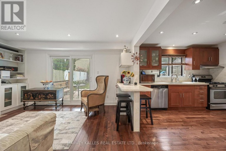 221 SNOWSHOE CRESCENT, Markham (German Mills), Ontario, L3T4N2