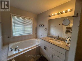 50 MONACO COURT W Brampton (Fletcher's Meadow) Ontario photo 4