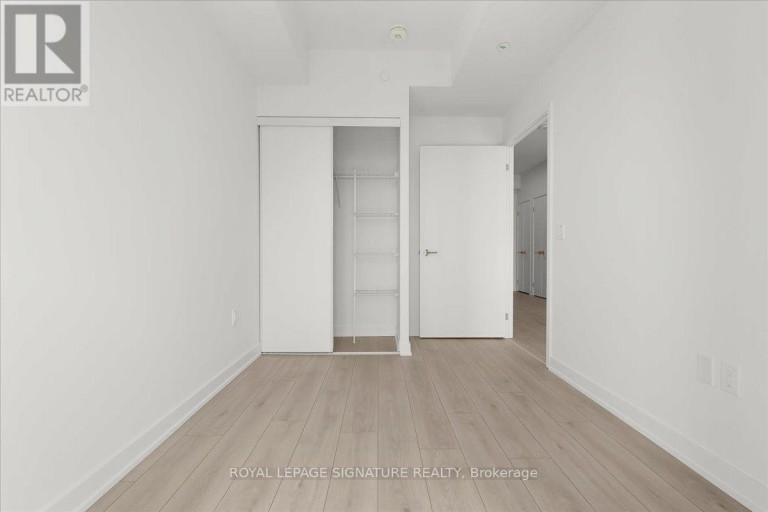 905 - 1 FAIRVIEW ROAD E, Mississauga (Mississauga Valleys), Ontario, L5A0B4