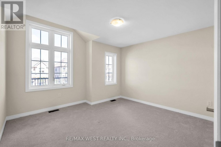 43 ED EWERT AVENUE, Clarington (Newcastle), Ontario, L1B0W7