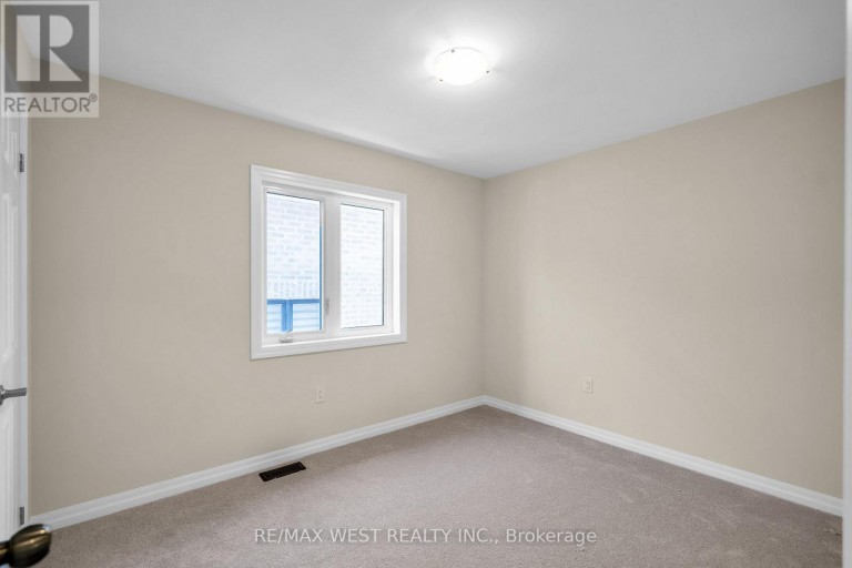 43 ED EWERT AVENUE, Clarington (Newcastle), Ontario, L1B0W7