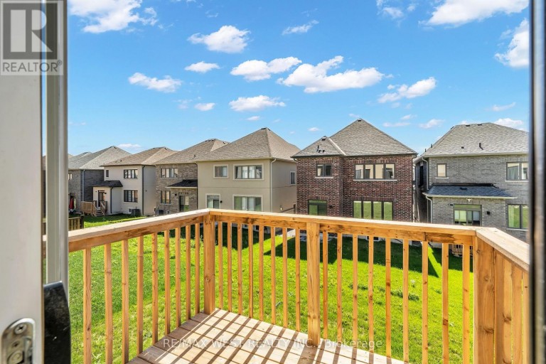 43 ED EWERT AVENUE, Clarington (Newcastle), Ontario, L1B0W7