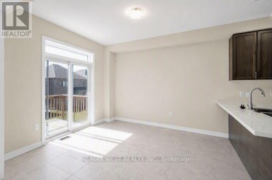 43 ED EWERT AVENUE Clarington (Newcastle) Ontario photo 6
