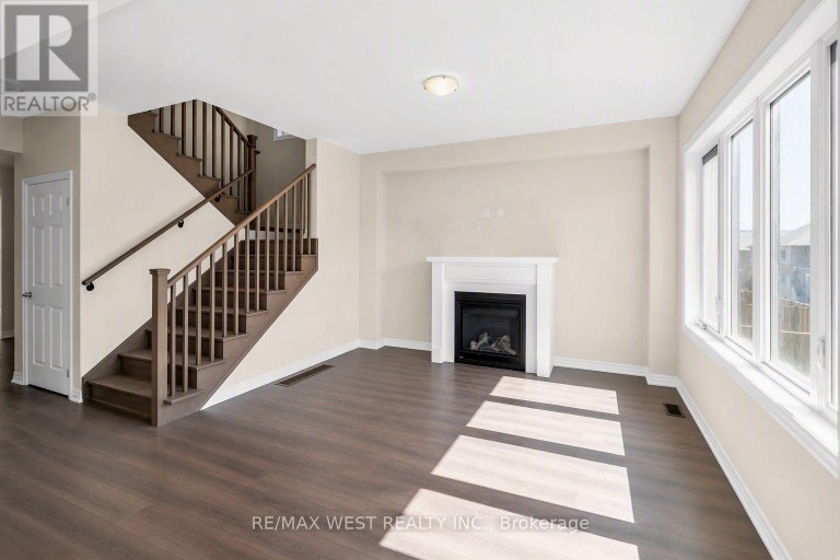 43 ED EWERT AVENUE, Clarington (Newcastle), Ontario, L1B0W7