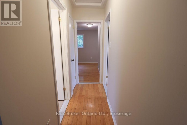 342 FLEMING DRIVE, London East (East D), Ontario, N5V4Y6